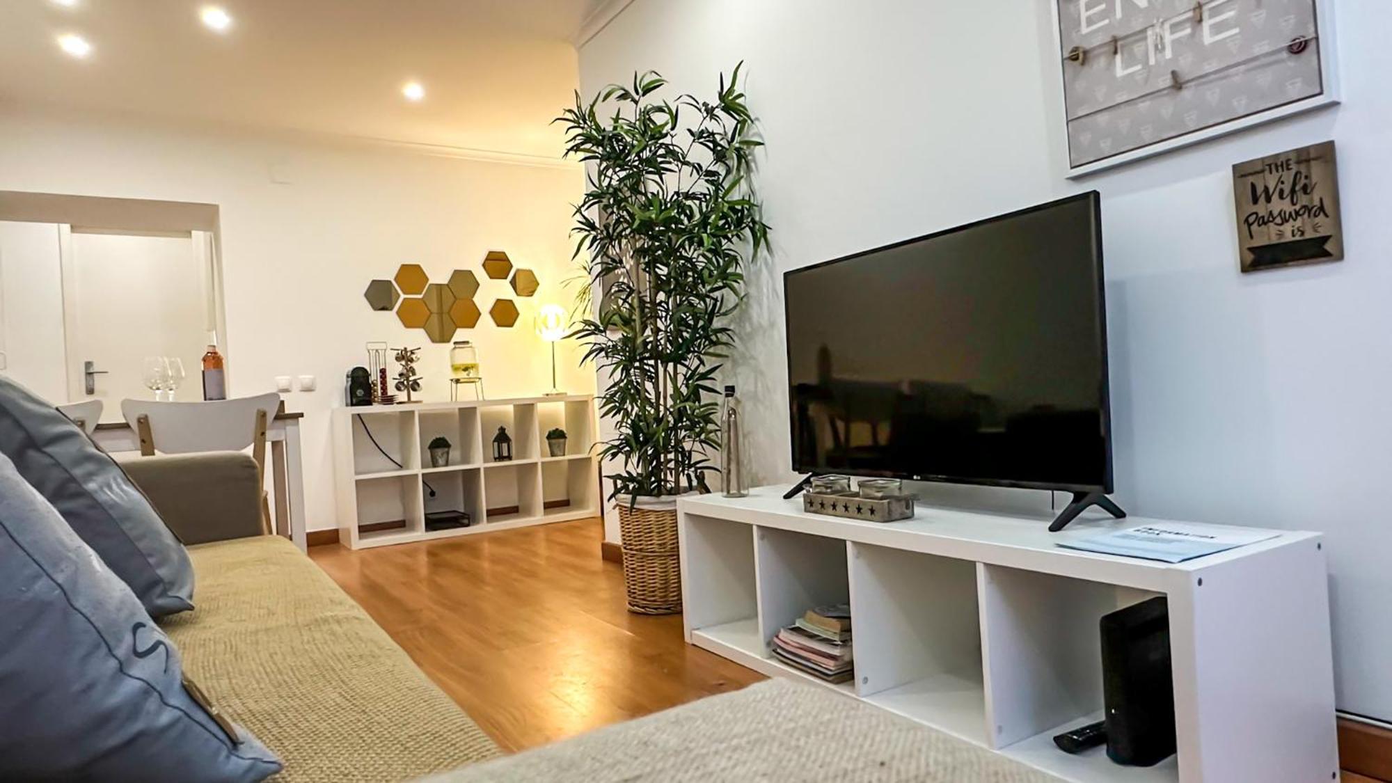 T2 Apartment -Cascais Center - 100M From Beach Екстериор снимка